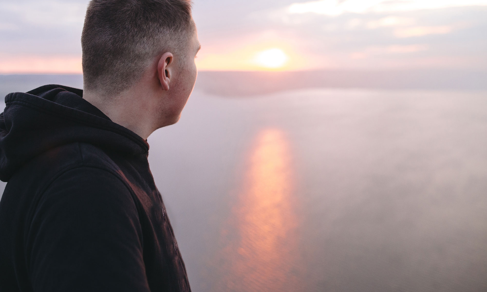 Pink clouding is a temporary sensation of optimism and confidence