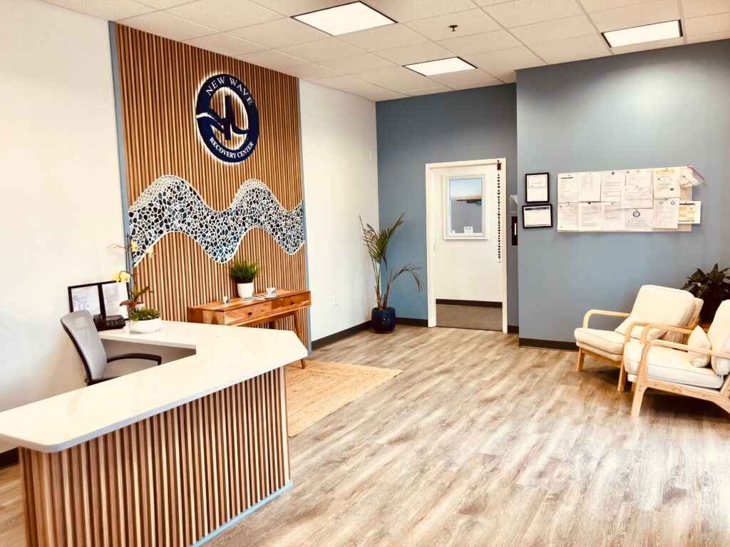 New Wave Recovery Center is a family-owned, holistic treatment center founded by people in long-term recovery on the North Shore of Massachusetts.